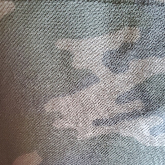 SPANX Gray Shapewear with Mottled Design and Elastic Waistband - Picture 4 of 9